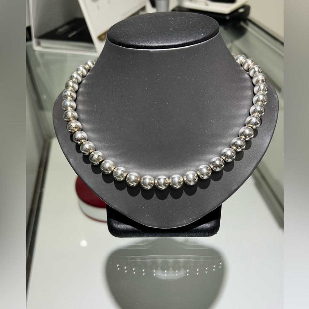 Tiffany & Co. Hardware 10mm Ball
Necklace 18"